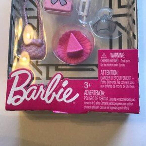 BARBIE BIRTHDAY PARTY ACCESSORIES FASHION PACK 11 PCS - Picture 3 of 6